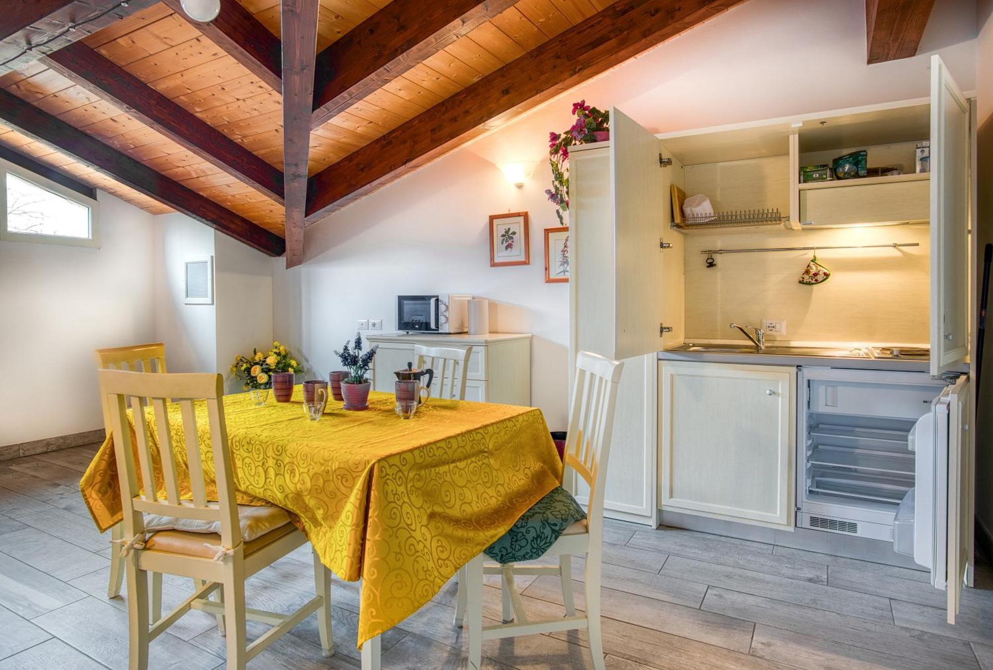 Casavacanzelemore - Casa Zoe Valfabbrica Zewnętrze zdjęcie